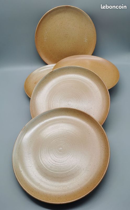 5 Anciennes Assiettes plates Grès Village France 70's - Diam. 24,30cm - Z35 (image 1)
