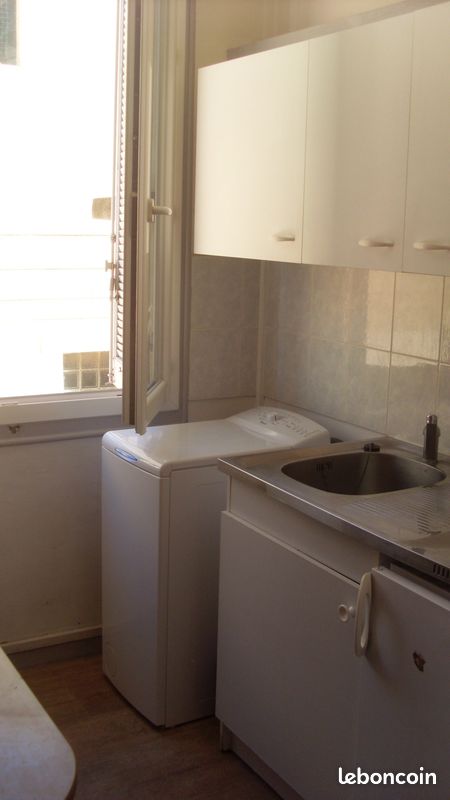 Appartement 1 pièce 25 m² · à Toulon · 25 m² · 458 €