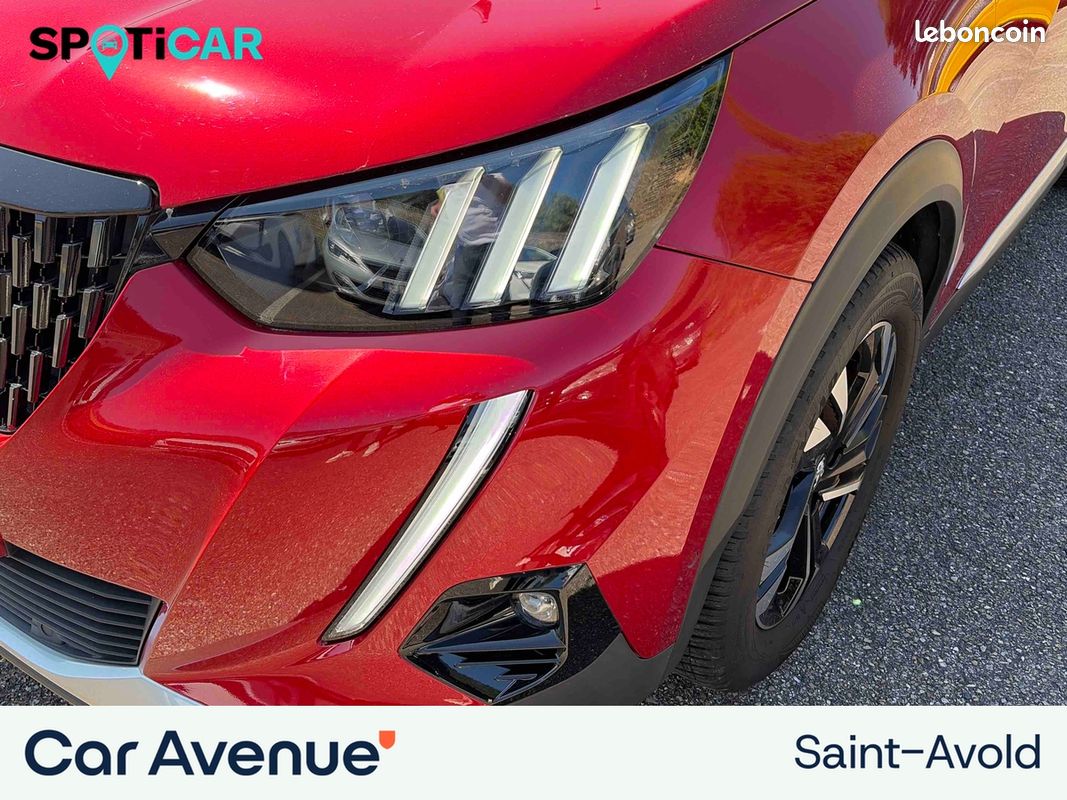 PEUGEOT 2008 PureTech 130 S&S BVM6 GT (image 26)