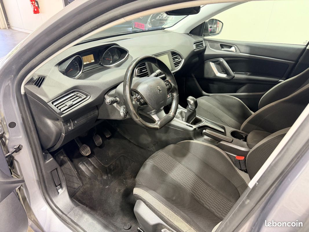 Peugeot 308 Style (image 19)