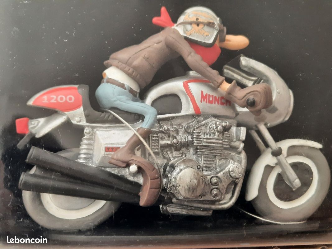 MANCHZECK et BRACAME sur la NORTON 850 Commando - Joe Bar Team Figures