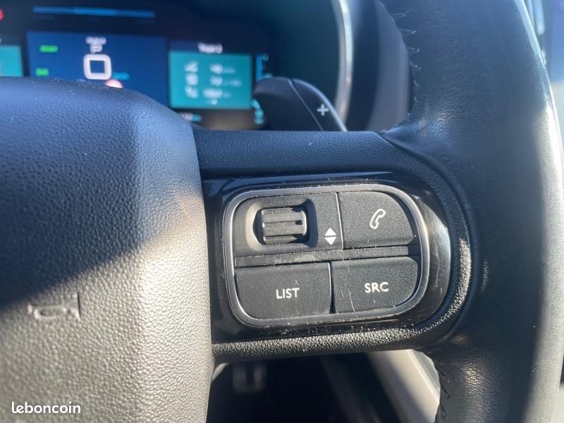 Citroen C5 Aircross Hybrid 225ch Shine e-EAT8 (image 16)