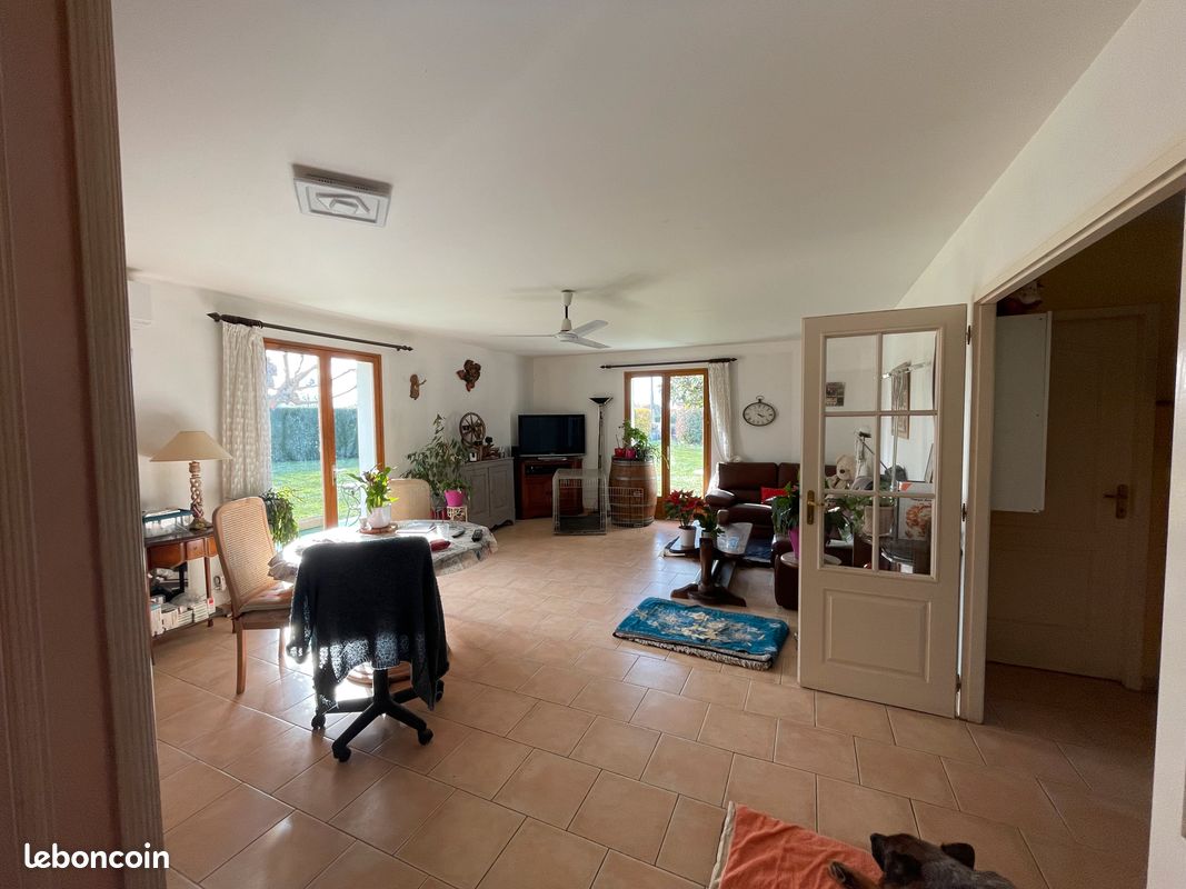 Villa 4 pièces 113m2. 201 m2 au sol (image 2)