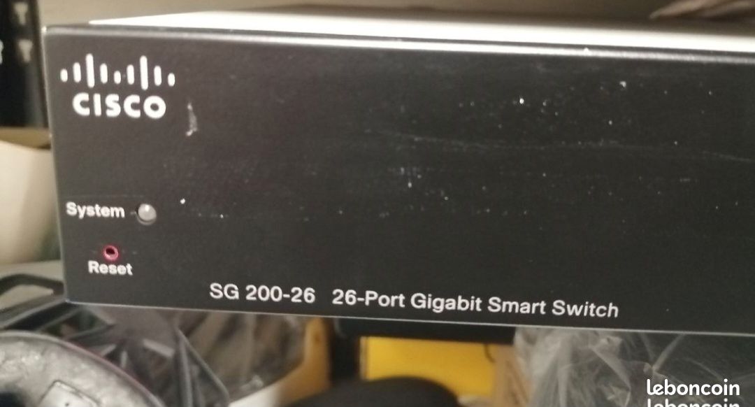 Cisco SG200-26 switch (image 3)