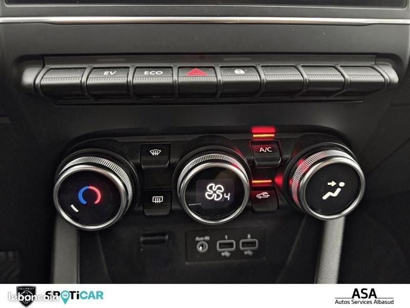Renault Clio Réversible 1.6 E-Tech 145ch full hybrid Evolution (image 28)