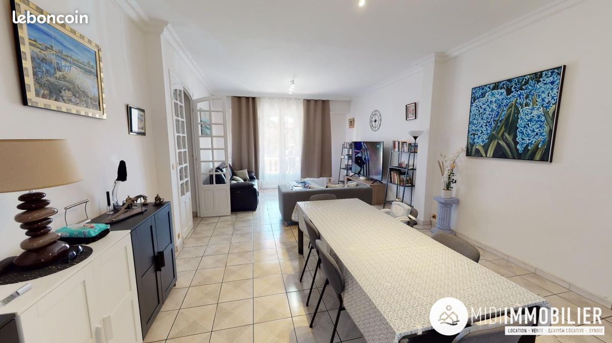 Maison 7 pièces 219 m² · à Lescure-d'Albigeois · 219 m² · 1 097 €/mois