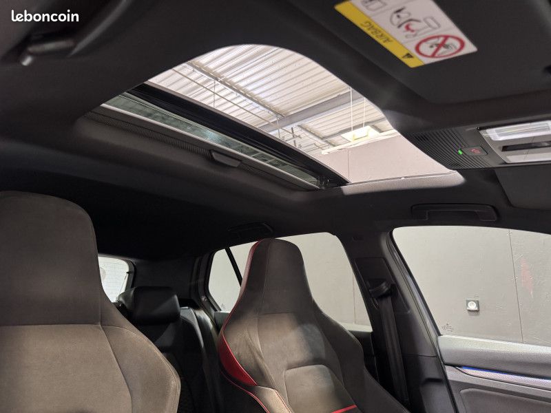 Volkswagen GOLF VIII 2.0 TSI 300CH GTI CLUBSPORT DSG7 (image 13)