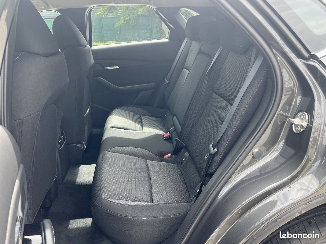 MAZDA CX-30 2.0L e-SKYACTIV X M Hybrid 186 ch 4x2 BVA6 Centre-Line (image 17)