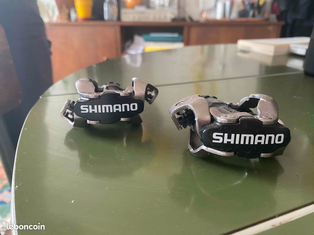 Chaussures vélo taille 42 et cales Shimano (image 4)
