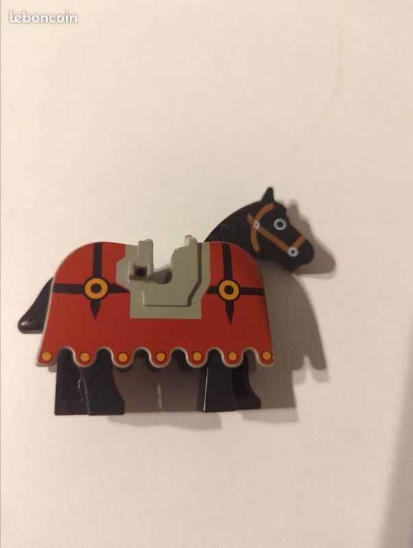Lego cheval + armure (image 1)