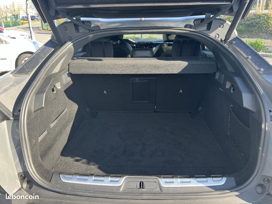 Peugeot 408 1.2 130 eat8 gt (image 14)