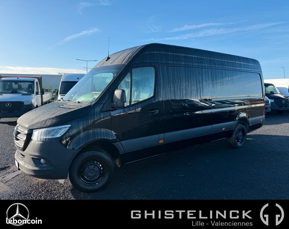 47 990 HT Edition 30 ANS Mercedes SPRINTER 317 CDI 170 CH BVA9 L3H2 939 Euro(s)HT/MOIS (image 1)