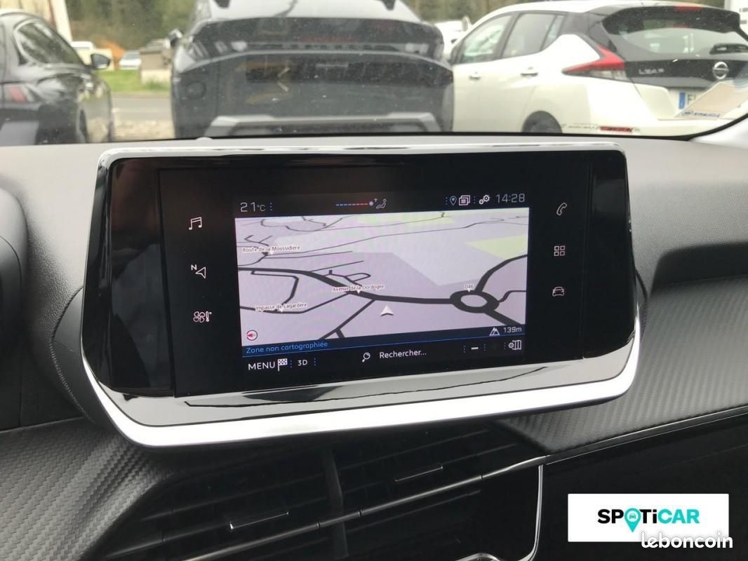 Peugeot 208 PureTech 100 S&S BVM6 Style (image 12)