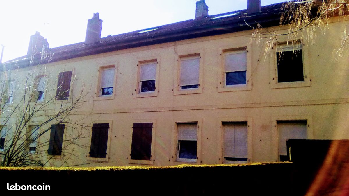 Immeuble 99 pièces 710 m² · à Montbéliard · 710 m² · 12 000 €