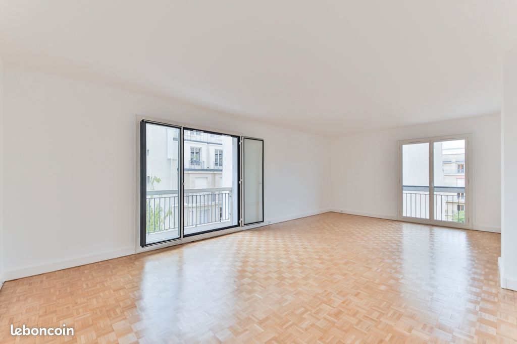 Appartement 4 pièces 106 m² · à Paris · 106 m² · 3 850 €
