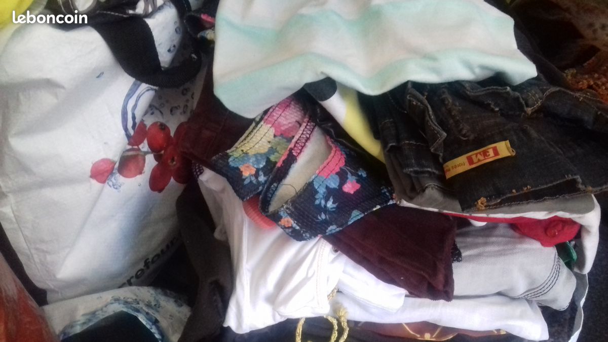 Lot d'habits pour fille taille 34-36 (image 2)