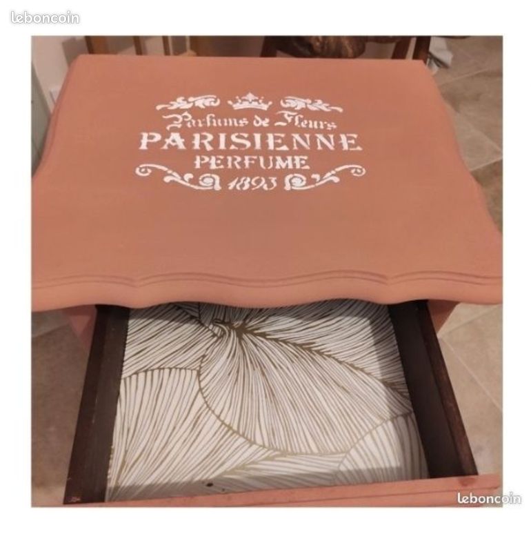 Table de chevet relookée (image 2)