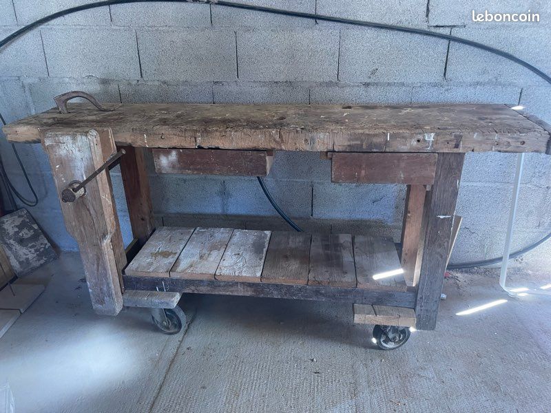 Établi bois ancien de menuisier eatau bois (image 1)