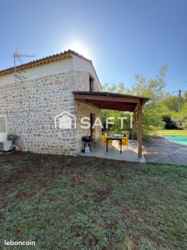 Maison 7 pièces 160 m² · à Ruoms · 160 m² · 488 000 €