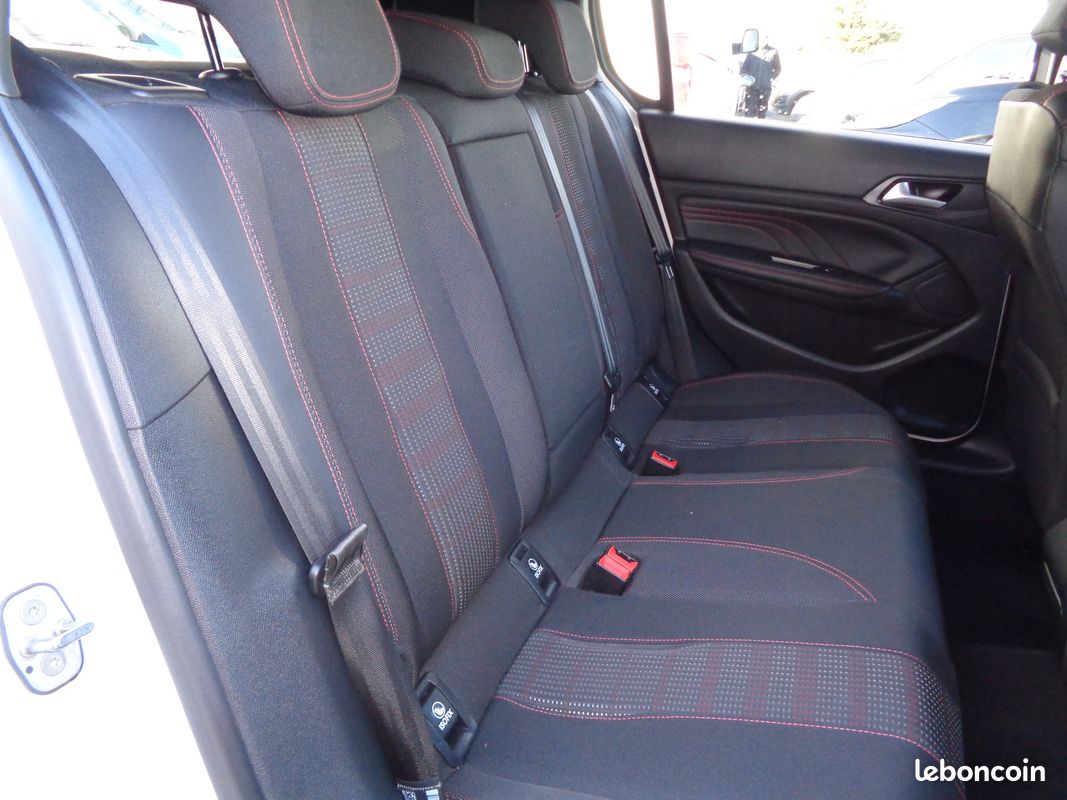 PEUGEOT 308 II Phase II 1.5 HDI 130 cv EAT8 GT Line (image 4)