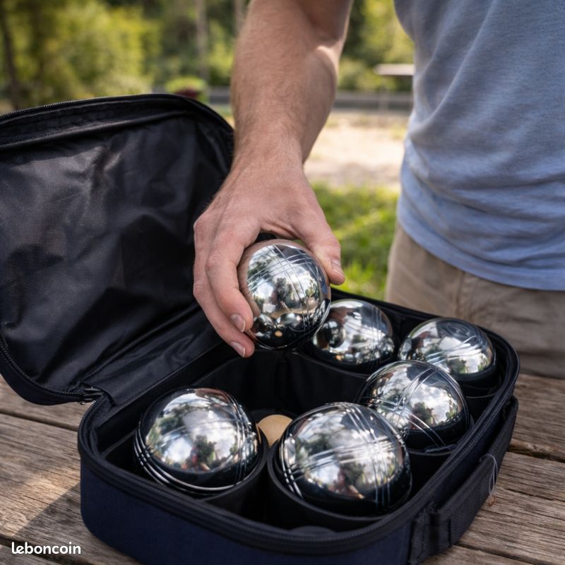 6 boules de pétanque métal + sacoche