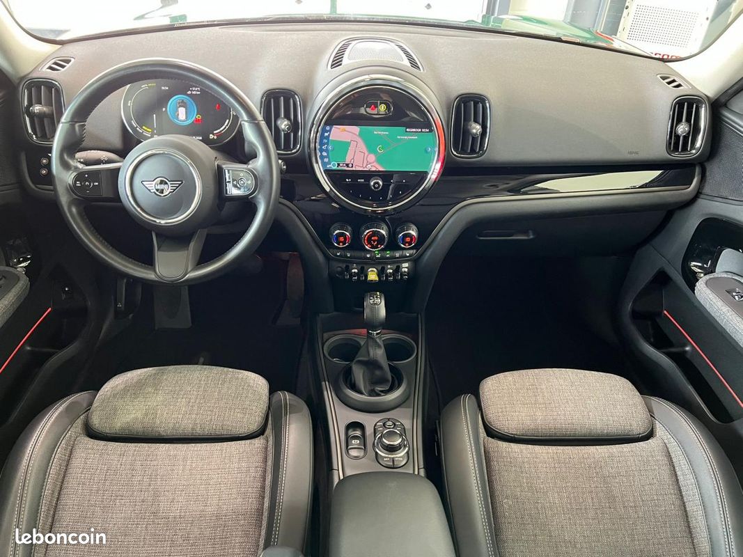 MINI COUNTRYMAN F60 COOPER SE 125ch + 95ch ALL4 BVA 6 Caméra Carplay LED Union Jack (image 4)