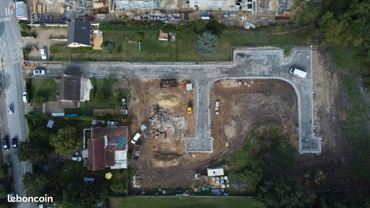 Terrain 373 m² Eragny