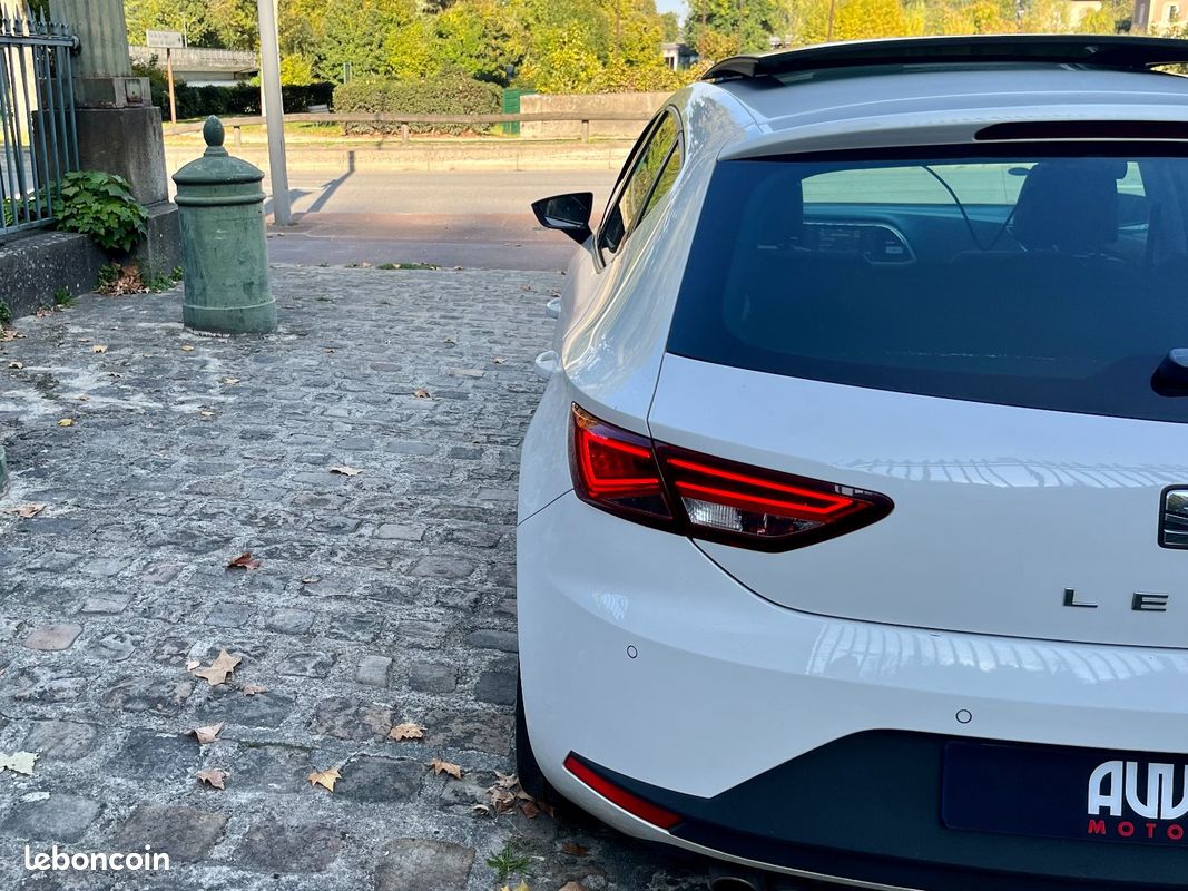 SEAT LEON 1.8 TFSI 180 Start/Stop FR DSG7 / TOIT OUVRANT / FULL ENTRETIENT / FULL LED / JANTES 18 (image 11)