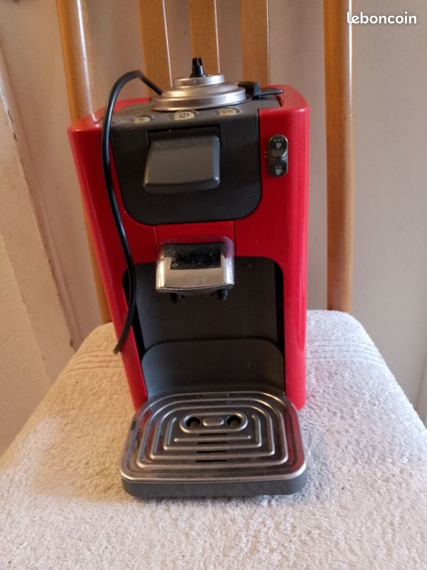 SENSEO cube rouge HD 7864 Électroménager