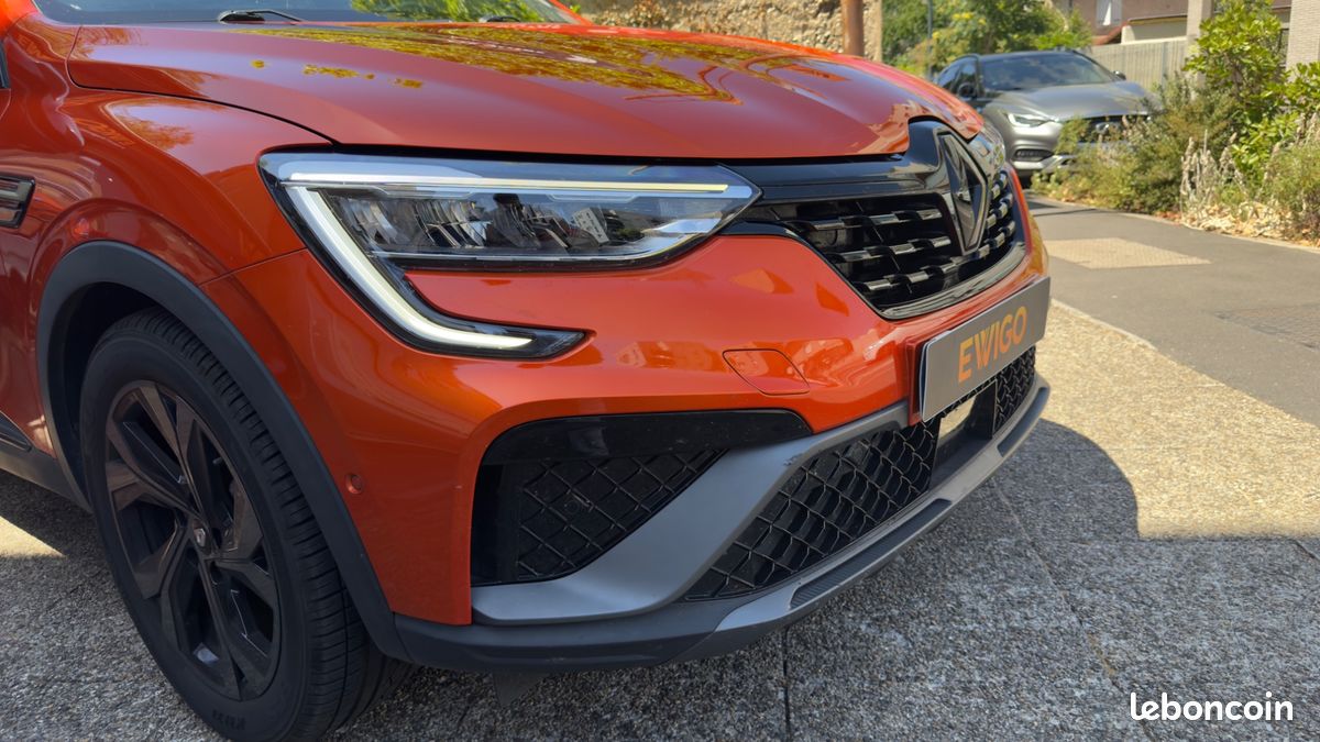 RENAULT ARKANA 1.6 E-TECH 145H FULL-HYBRID BVA ENGINEERED - 1ER MAIN - ENTRETIEN CONSTRUCTEUr (image 10)