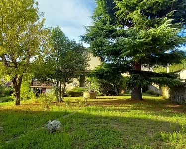 A 19mn de Lyon, Grande maison familiale + local hab. 115m2, atelier, garage, véranda