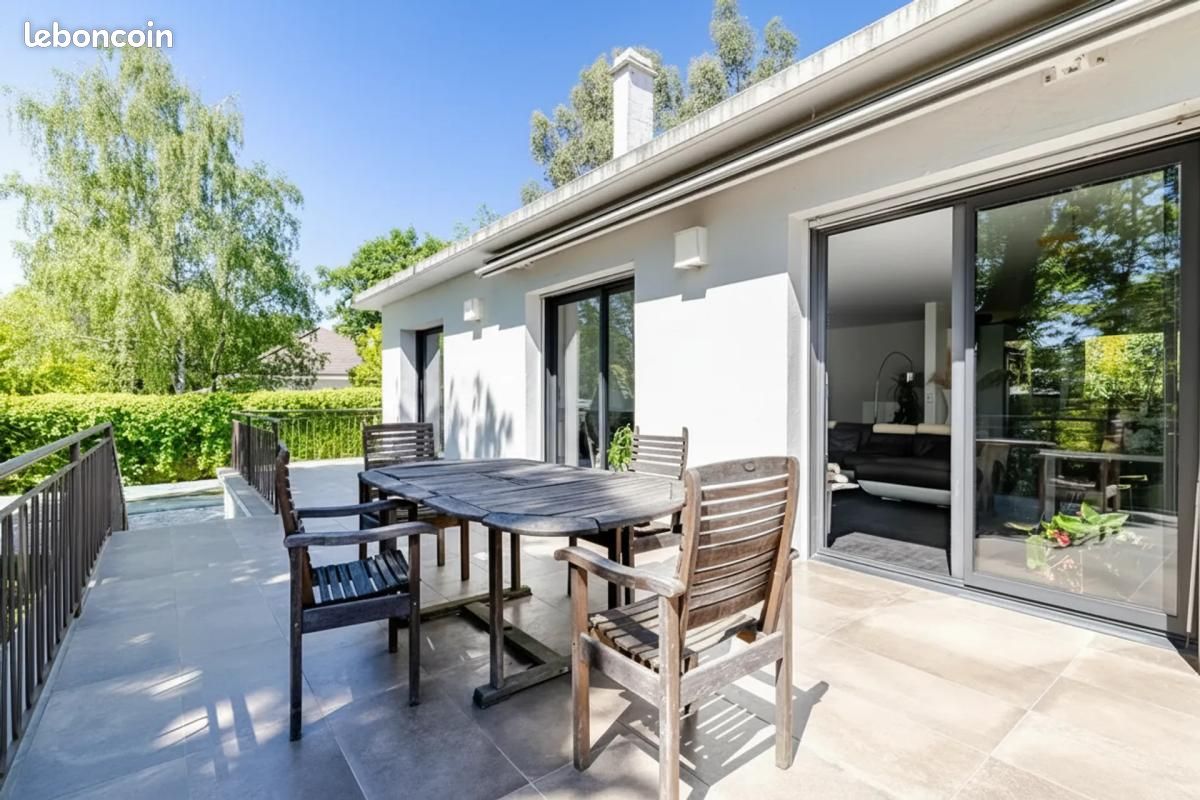 Maison 9 pièces 220 m² · à Montmorency · 220 m² · 988 000 €