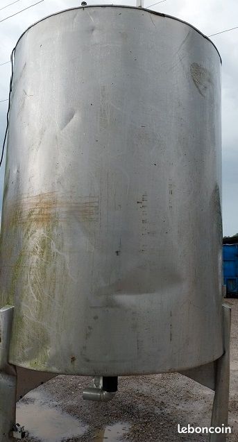 Citerne Isotherme - Cuve en inox de 10 000 Litres - Ne Craint pas le Gel - Récupérateur d'Eau de Pluie (image 5)
