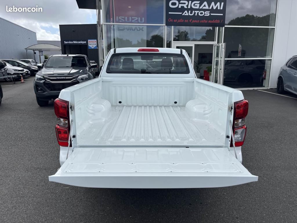 ISUZU D-MAX * 33 325 HT* SPACE EVOLUTION 2.2 DMS M/T 4x4 MY2026 Euro6e-bis (image 20)