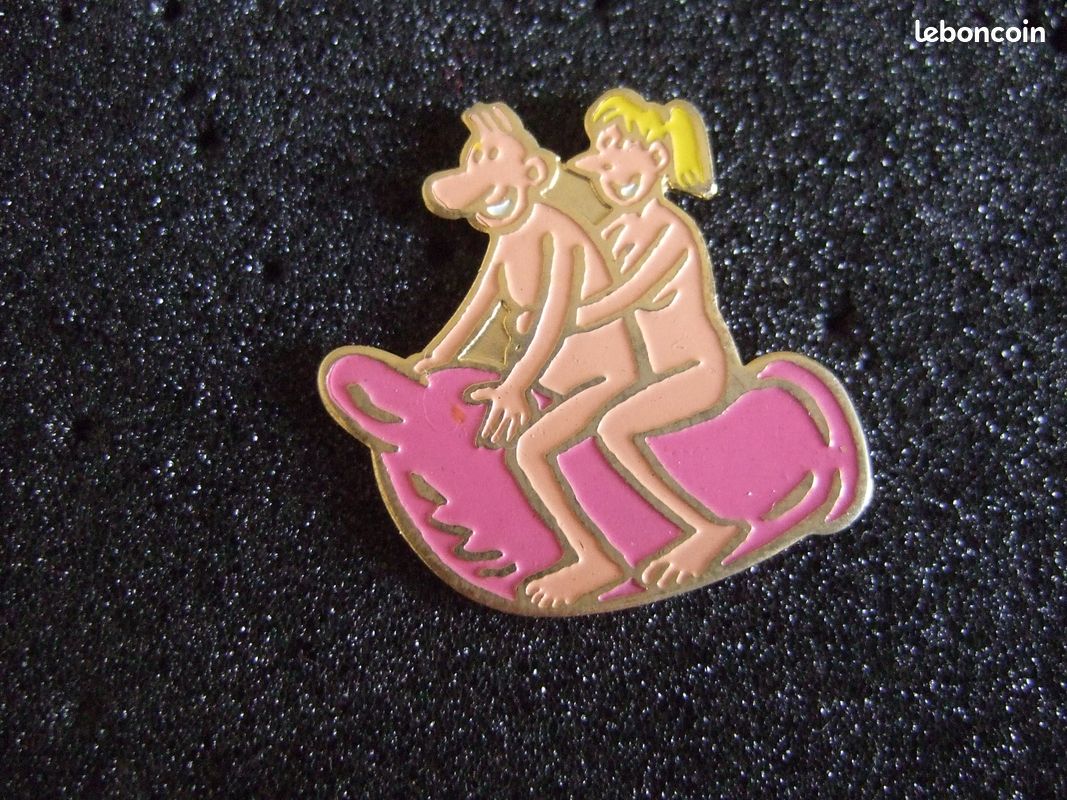 Pin's-Bijou en excellent état COLLECTOR "Sortez Couvert" / bobp (image 2)