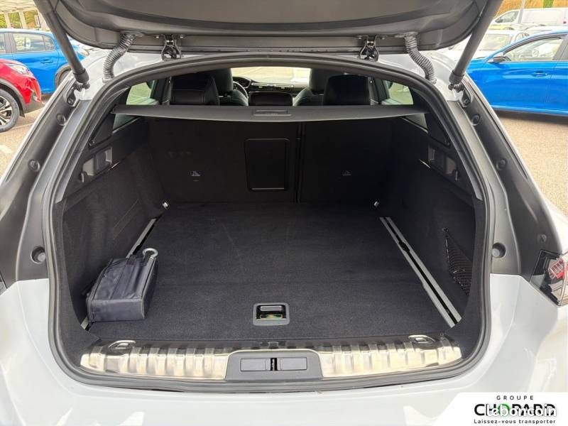 Peugeot 508 SW Hybrid 225 e-EAT8 GT (image 8)