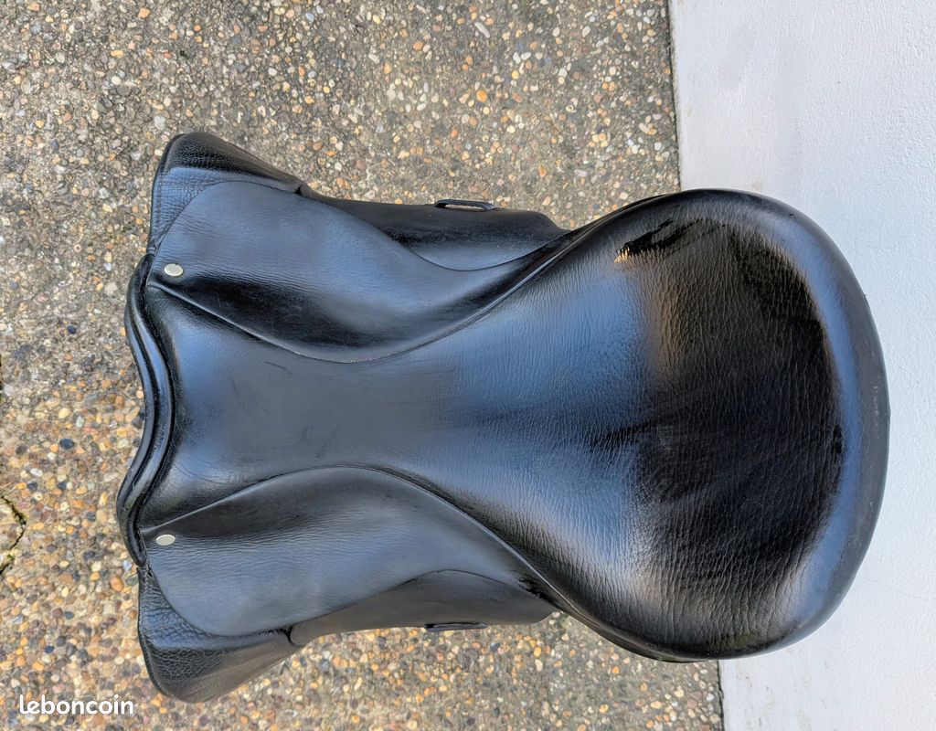 Selle De Dressage En Cuir Neuve - Arçons Interchangeables (17-18) - Fabriquée En Inde