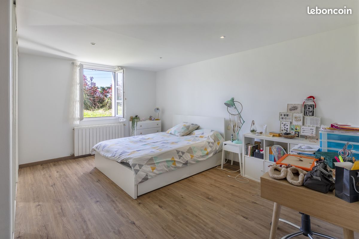 Maison 5 pièces 160 m² - Urrugne 64122 (image principale 6)