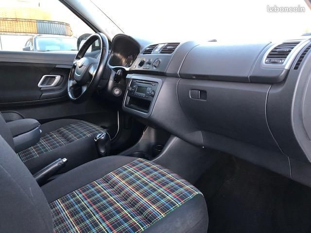 Skoda FABIA 1.2 STYLE 5 PORTES (image 15)