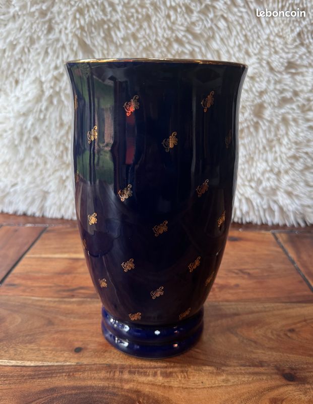 Vase en porcelaine de Limoges (image 1)