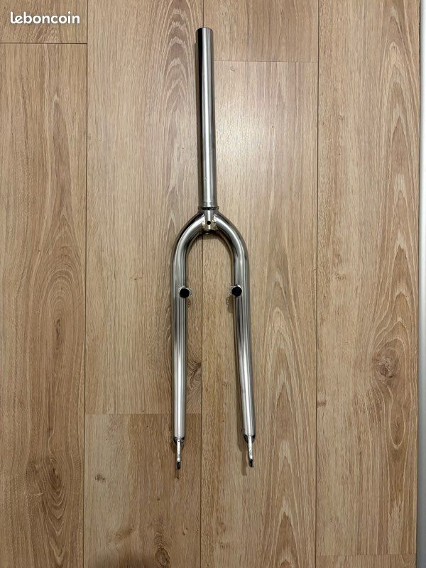 Fourche VTT 26 Pouces Ahead-set 1'1/8 Chromée à Tasseaux - Neuve - Sans Marque