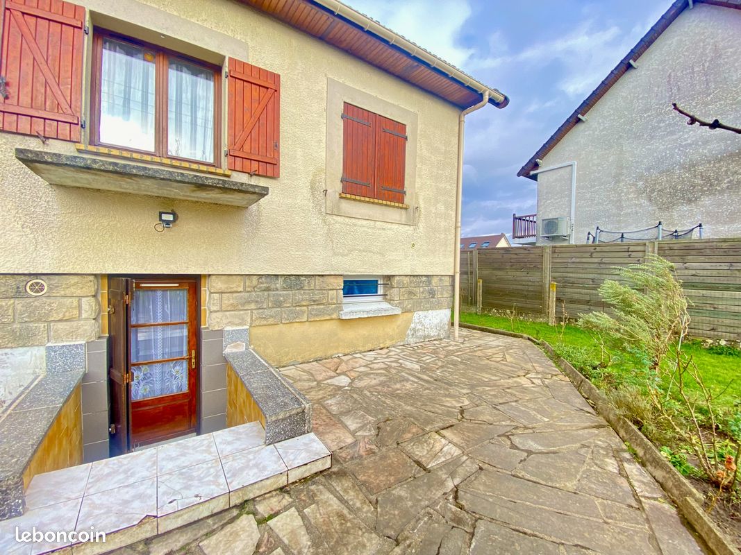 Appartement 1 pièce 29 m² · à Limours · 29 m² · 610 €