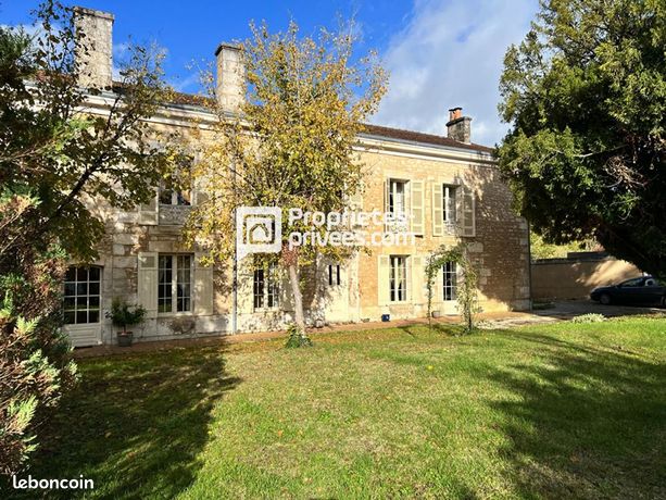Maison 10 pièces 310 m²