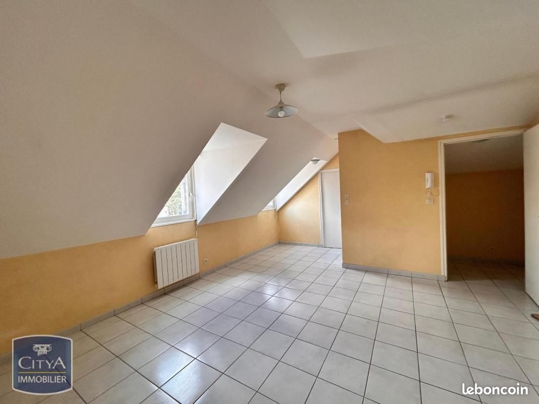 Appartement 1 pièce 23 m² · à Laval · 23 m² · 380 €/mois