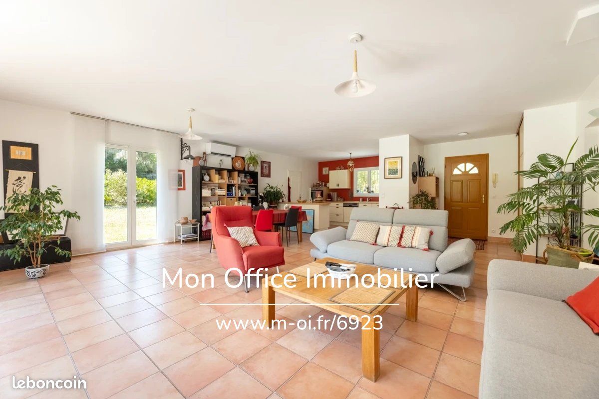 Maison 4 pièces 120 m² · au Puy-Sainte-Réparade · 120 m² · 753 000 €