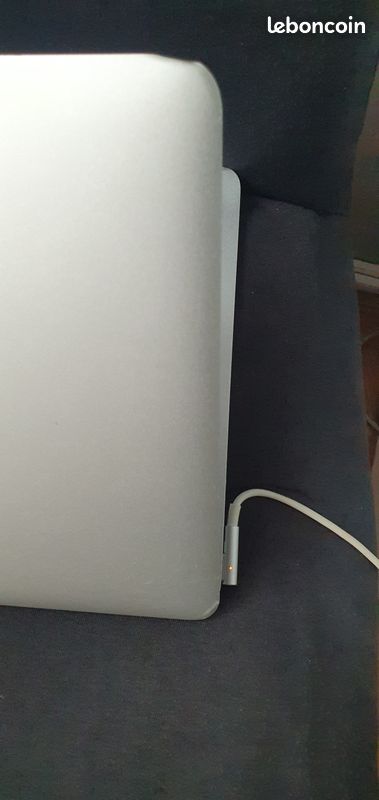 Mac book air (image 2)