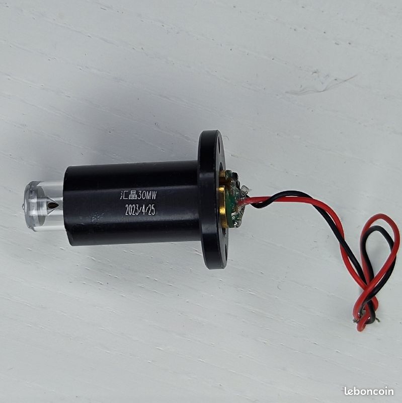 Xeast laser diode vert (image 2)