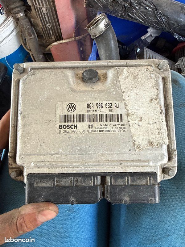 Calculateur Volkswagen Sharan (image 1)