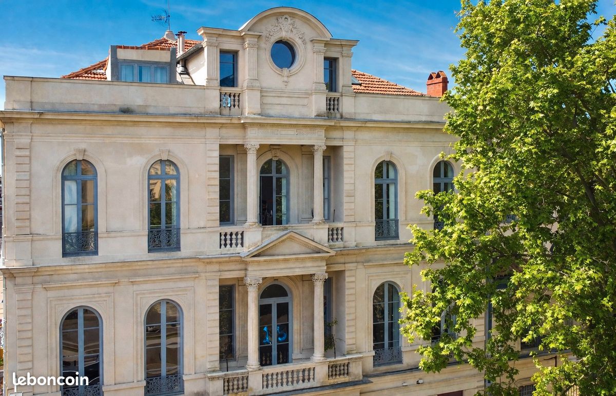 Appartement 5 pièces 144 m² · à Nîmes · 144 m² · 420 000 €