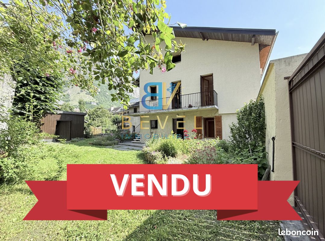 Maison 6 pièces 176 m² · à Saint-Jean-de-Maurienne · 176 m² · 230 000 €